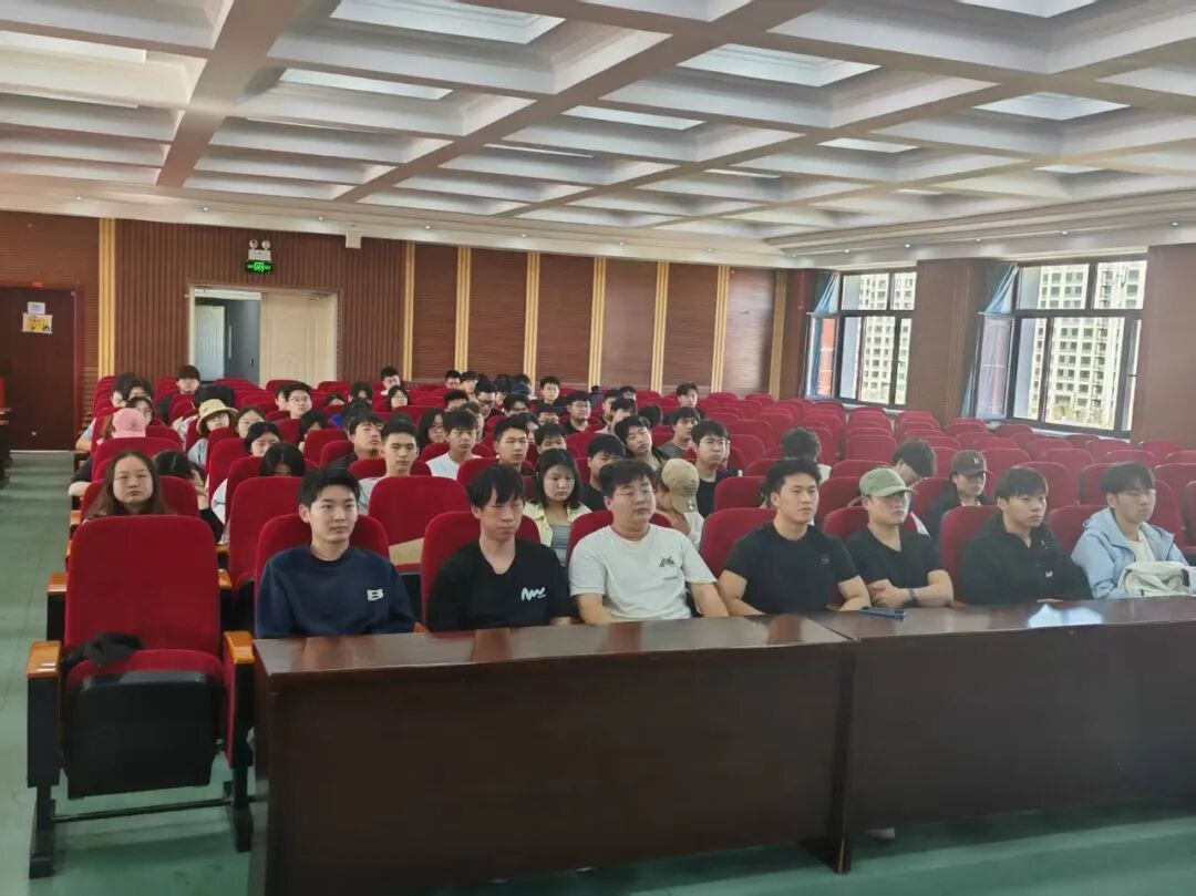 迈得峰智能科技(青岛)宣讲会 技术驱动教育未来，创新成就软件新篇